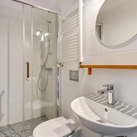 منزل للإقامة Cyprys Z Mini Aneksami Kuchennymi Władysławowo