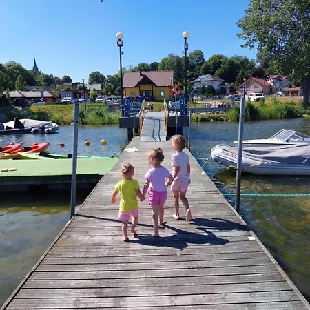 Séjour chez l'habitant Cyprys Z Mini Aneksami Kuchennymi *