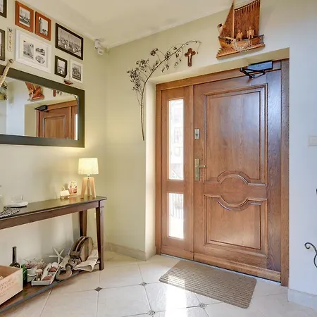 منزل للإقامة Cyprys Z Mini Aneksami Kuchennymi *